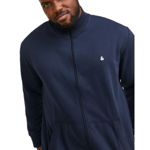 Vestibilità comfort superiore: la felpa Jack & Jones taglie comode indossata, ideale per un look casual dalla 3XL alla 8XL.