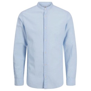 Vestibilità camicia coreana celeste taglie comode Jack & Jones Plus Size, taglio Regular Fit per pance importanti.